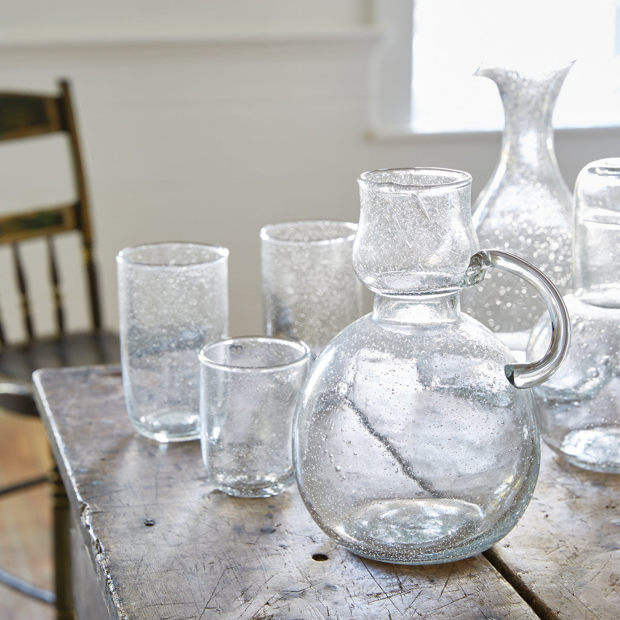 Short Seeded Glasses