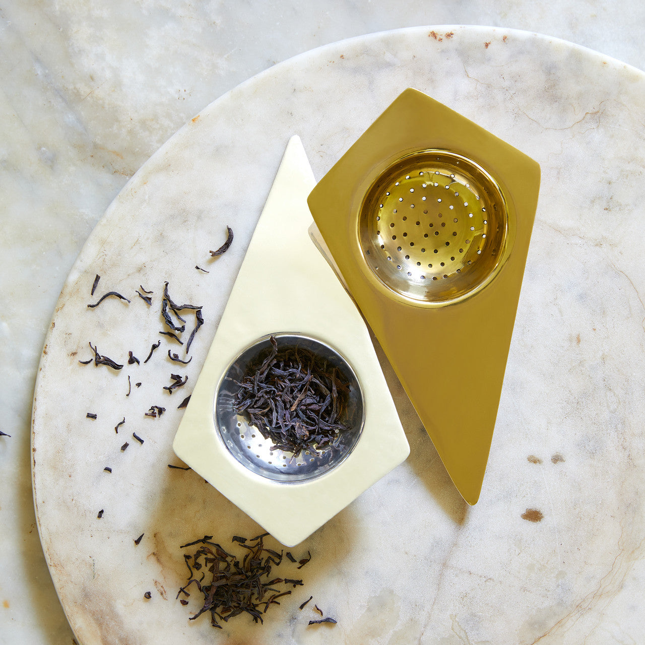 SILVER-PLATED BELGRANO TEA STRAINER